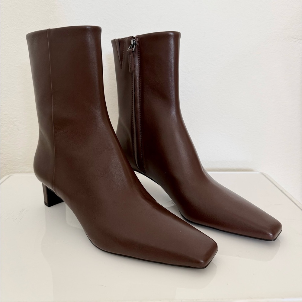 NEW Massimo Dutti Dark Brown  Leather Heeled Boots